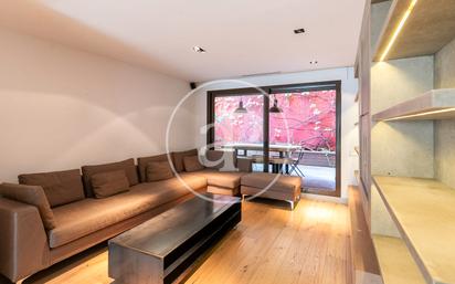 Living room of Flat for sale in  Barcelona Capital  with Air Conditioner, Heating and Terrace