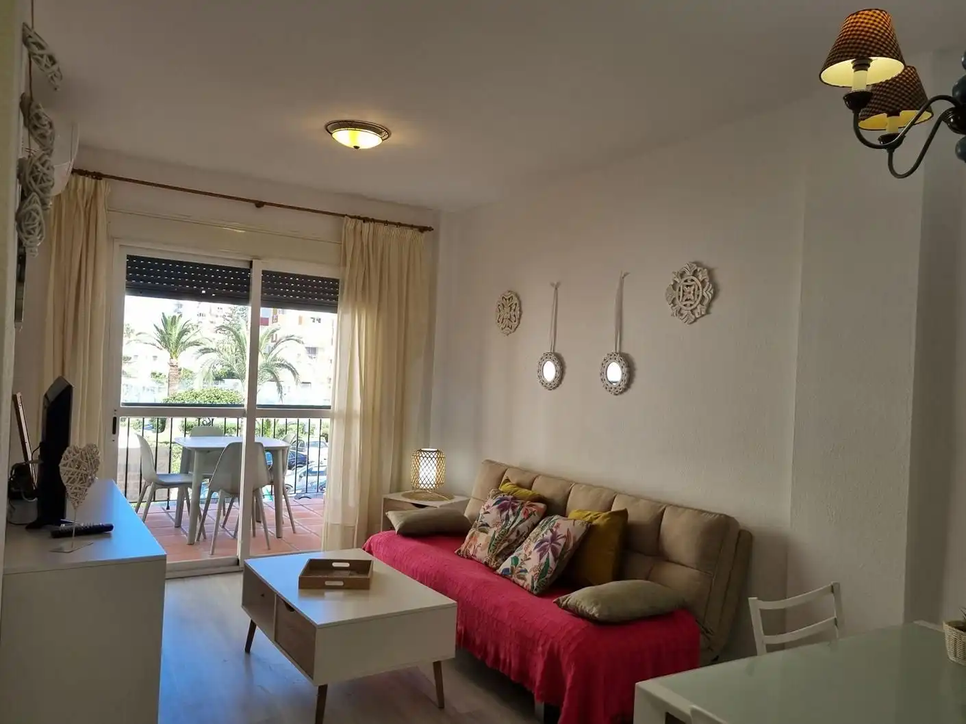 Wohnzimmer von Wohnungen zur Miete in Torrox mit Klimaanlage, Heizung und Terrasse