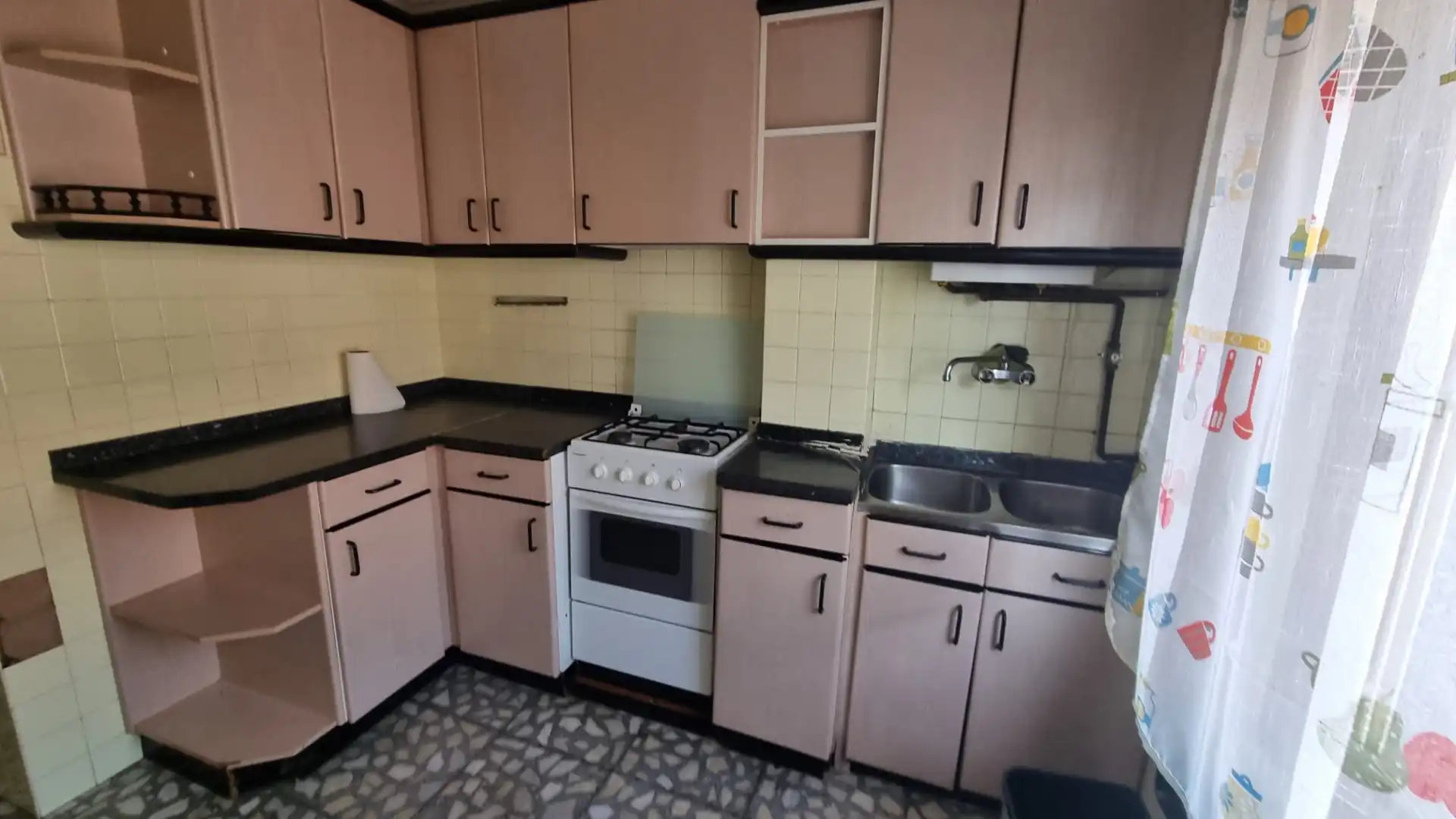 Cocina de Piso en venta en Santander con Calefacción, Terraza y Trastero