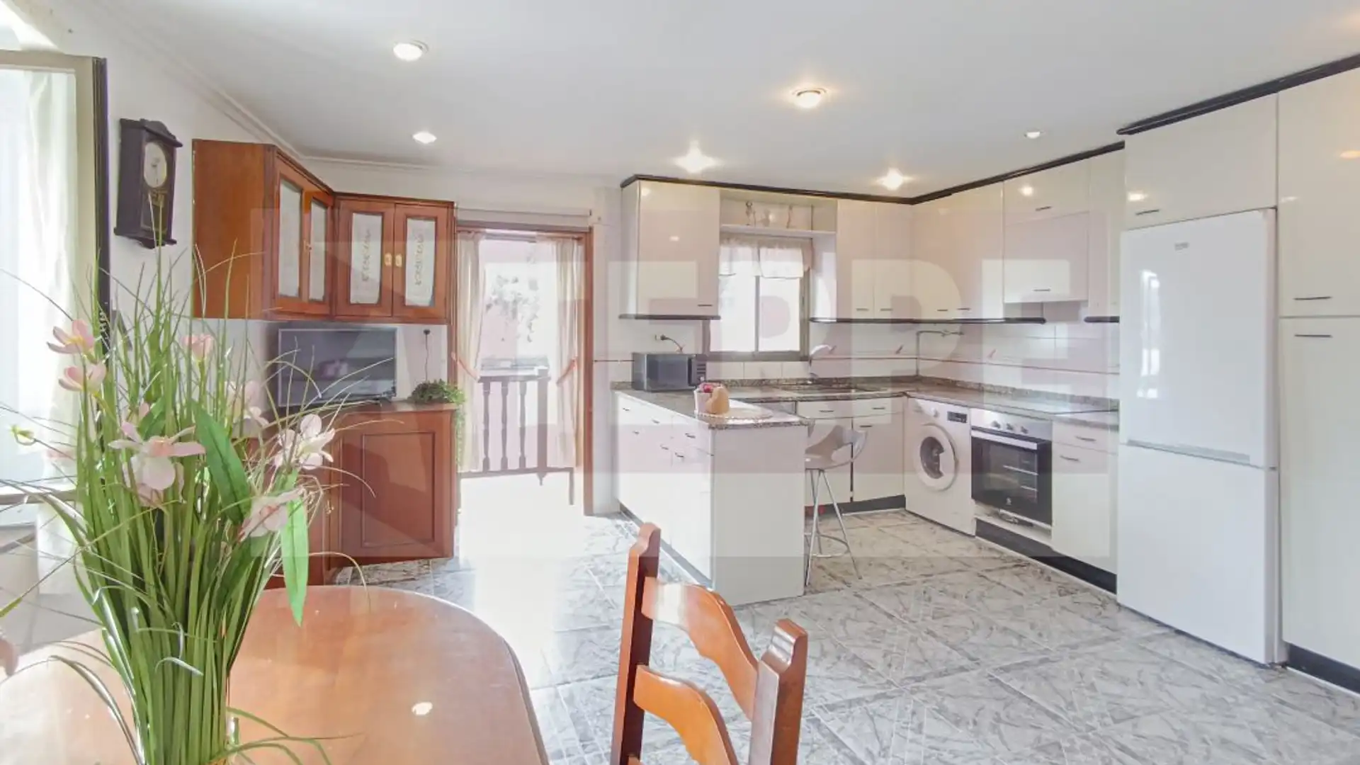 Kitchen of Flat for sale in Pasaia  with Balcony