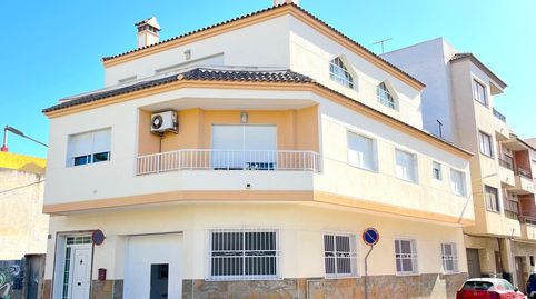 Exclusiva Casa en Rojales con Ático Independiente, Gran Terraza con Vistas, Garaje de 138 m2 y 2 Chimeneas