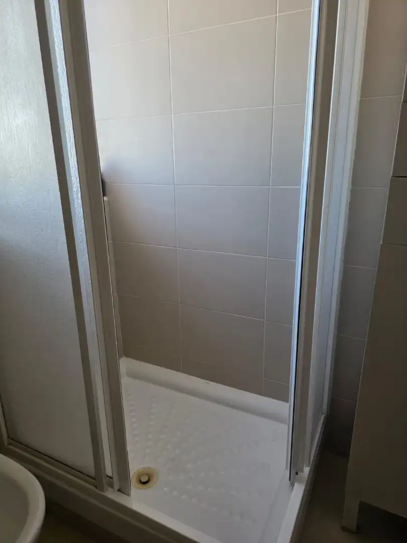 Badezimmer von Wohnung zum Verkauf in Sevilla mit Klimaanlage, Heizung und Ofen