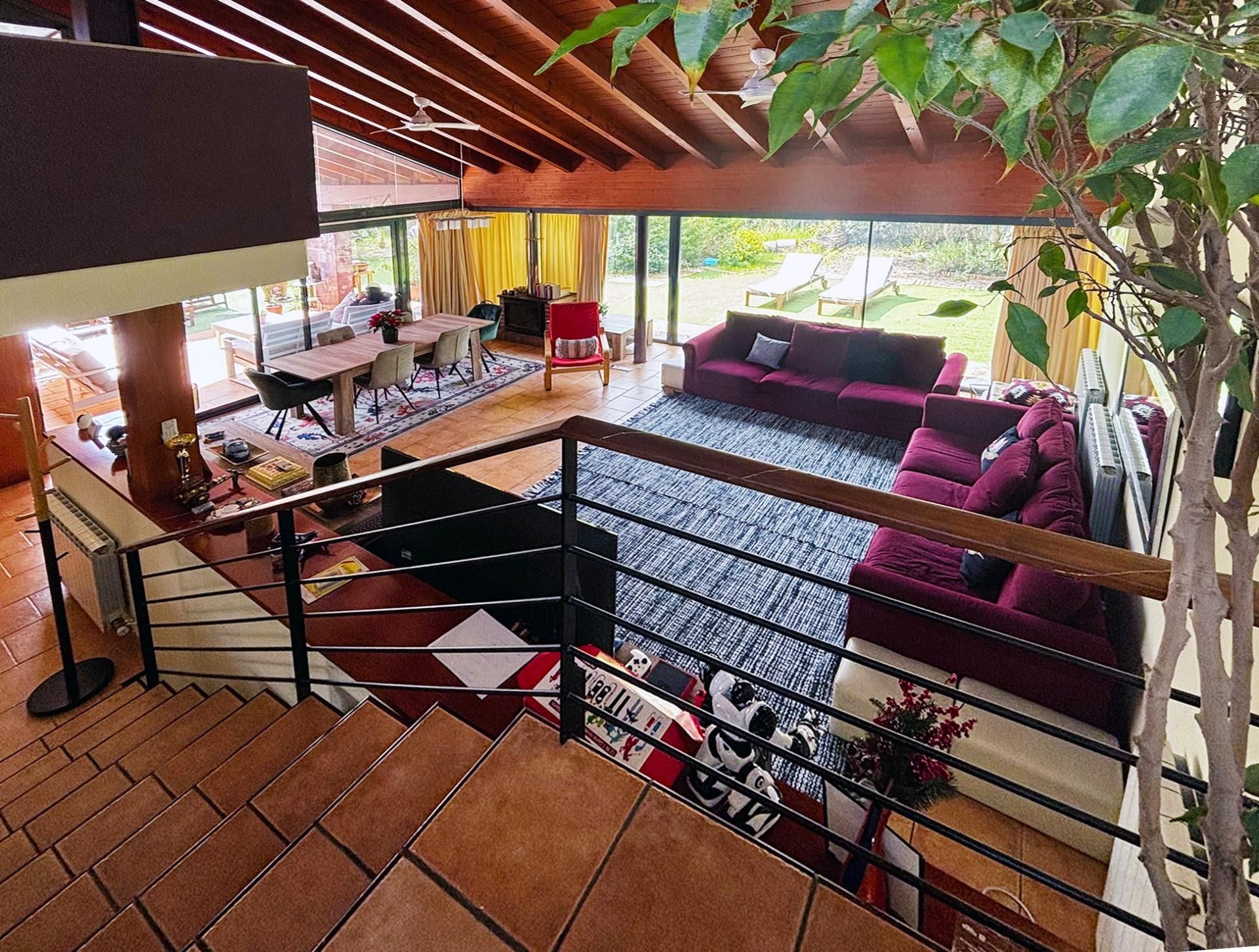 Sala d'estar de Casa o xalet de lloguer en Vacarisses amb Aire condicionat, Jardí privat i Terrassa