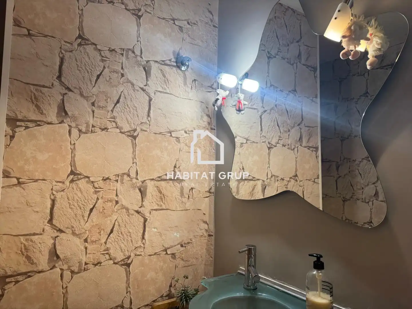 Bany de Pis en venda en Salt amb Aire condicionat, Calefacció i Terrassa
