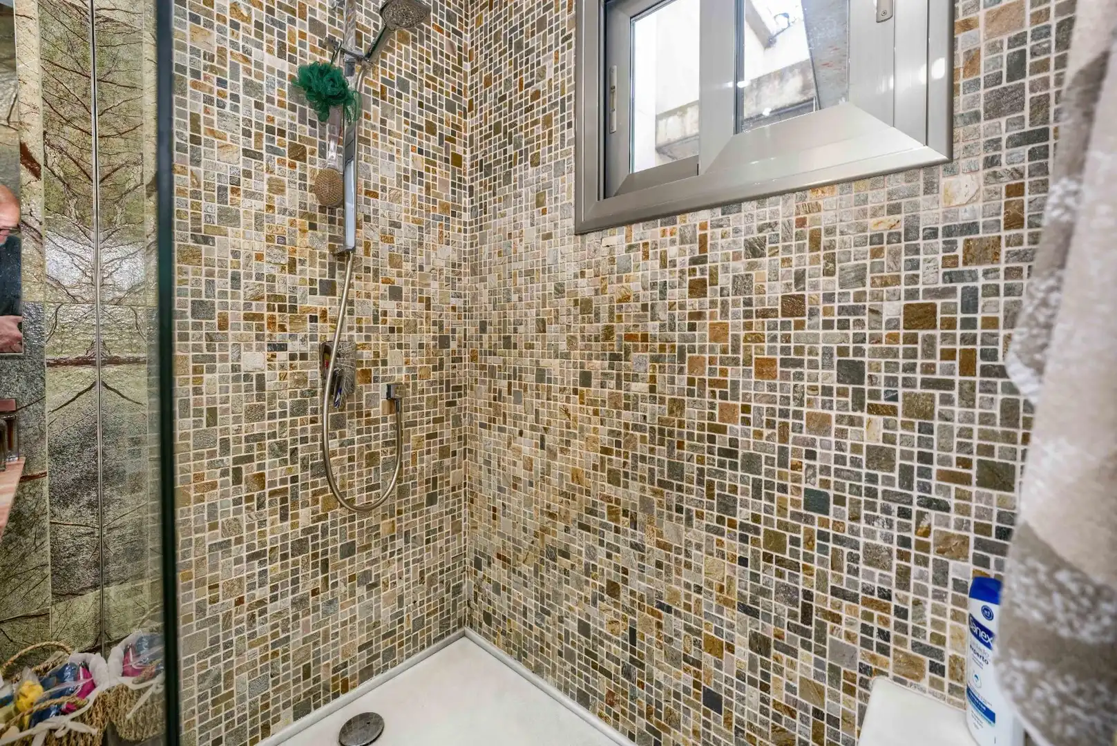 Baño de Casa o chalet en venta en Bormujos con Aire acondicionado, Terraza y Trastero
