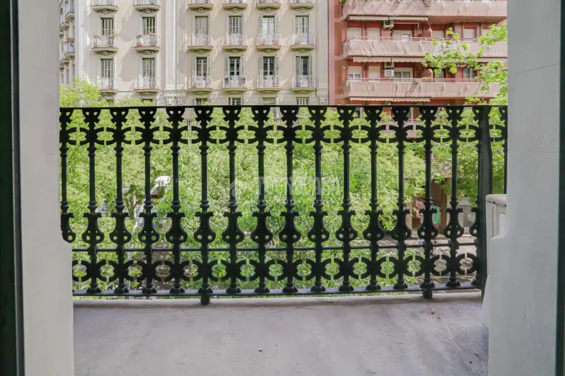 Terraza de Piso en venta en Barcelona con Balcón