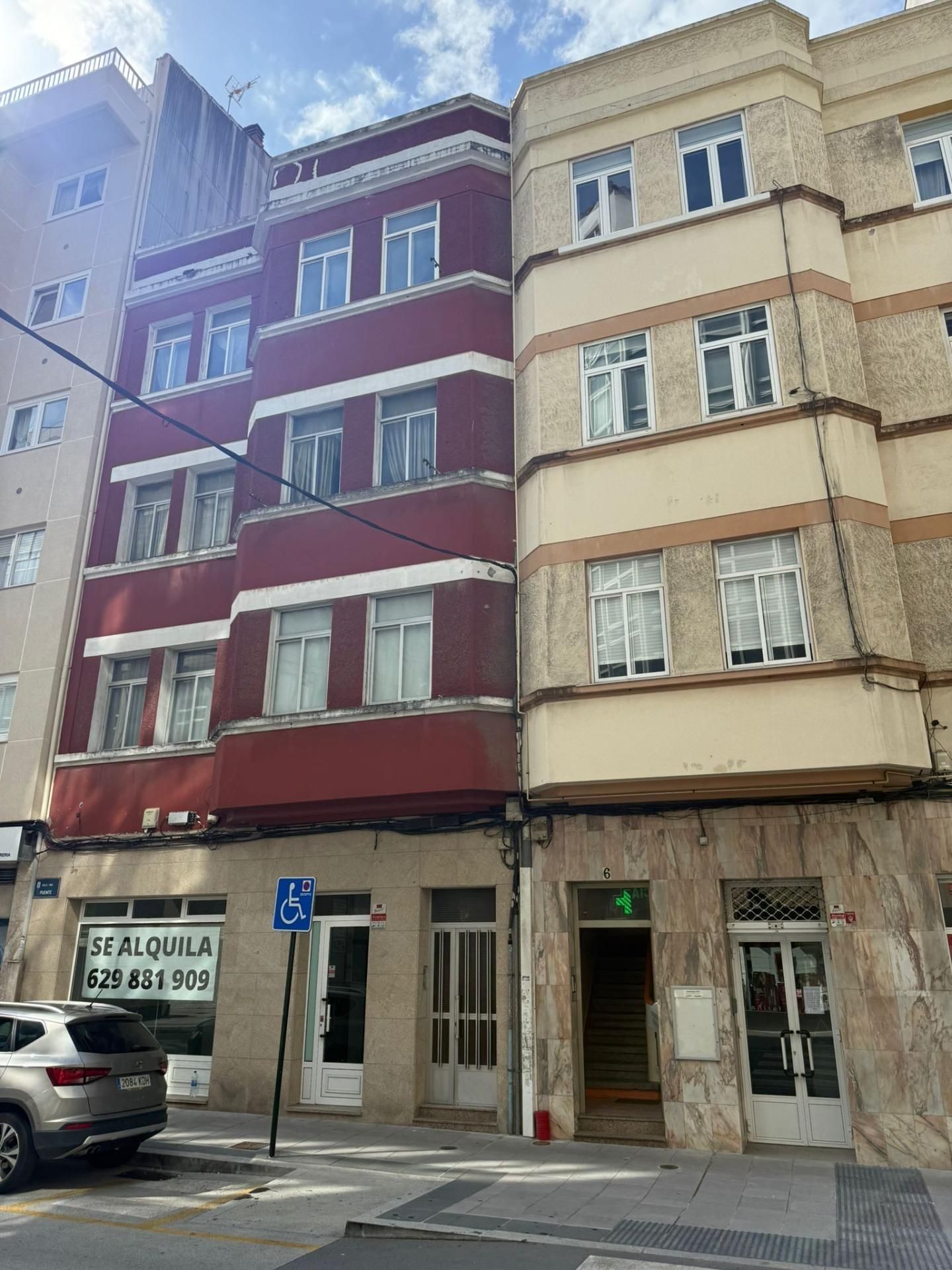 Vista exterior de Edificio en venta en A Coruña Capital 