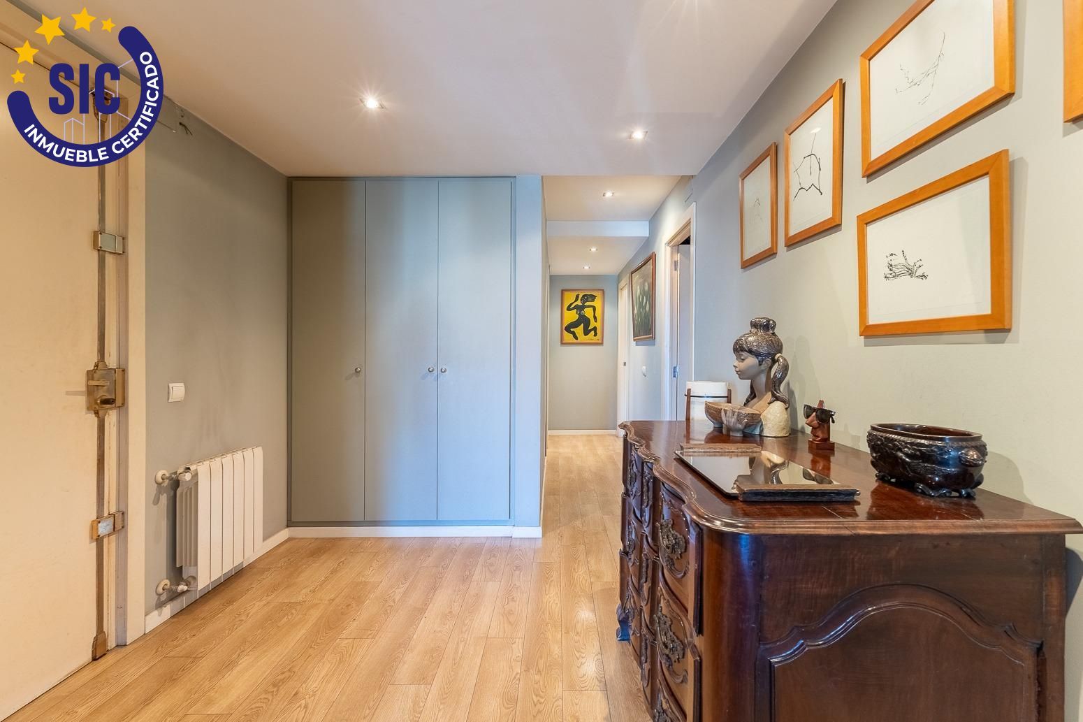 Flat for sale in  Valencia Capital  with Air Conditioner, Heating and Terrace