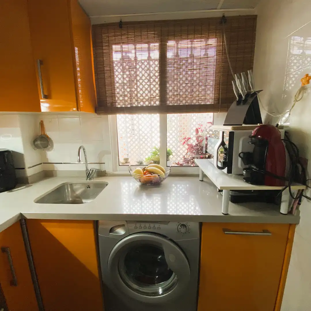 Cocina de Casa adosada en venta en Dos Hermanas con Aire acondicionado, Parquet y Trastero