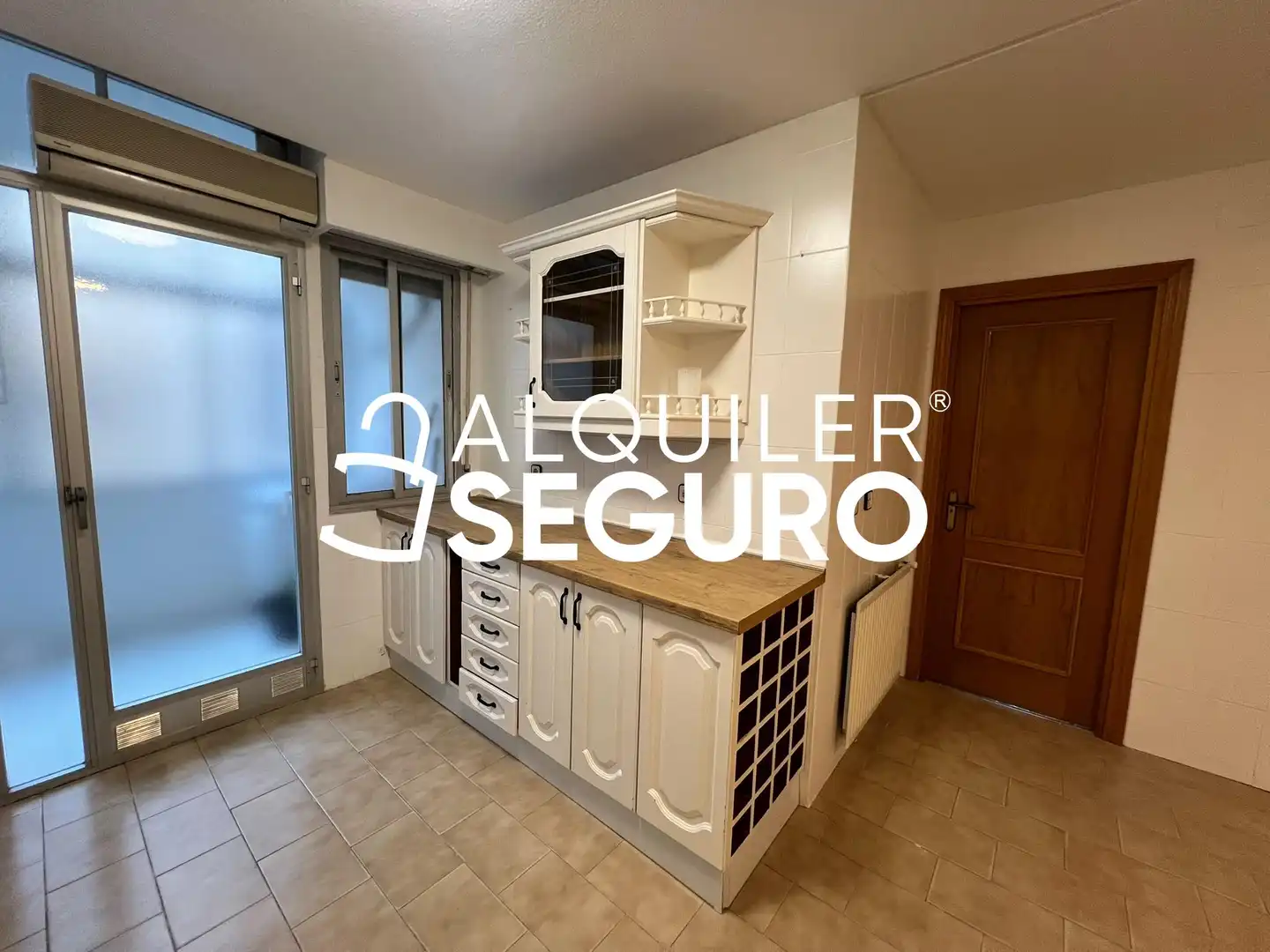 Cocina de Piso de alquiler en Fuencarral - El Pardo