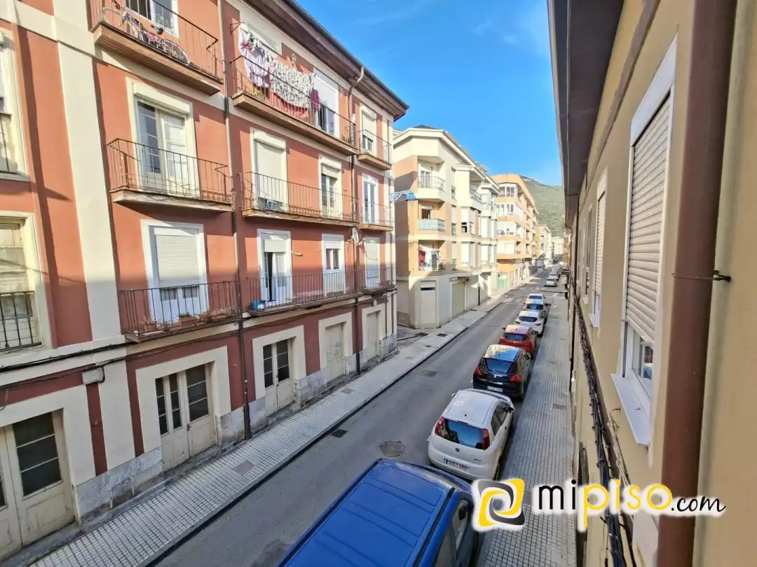 Vista exterior de Piso de alquiler en Santoña con Amueblado