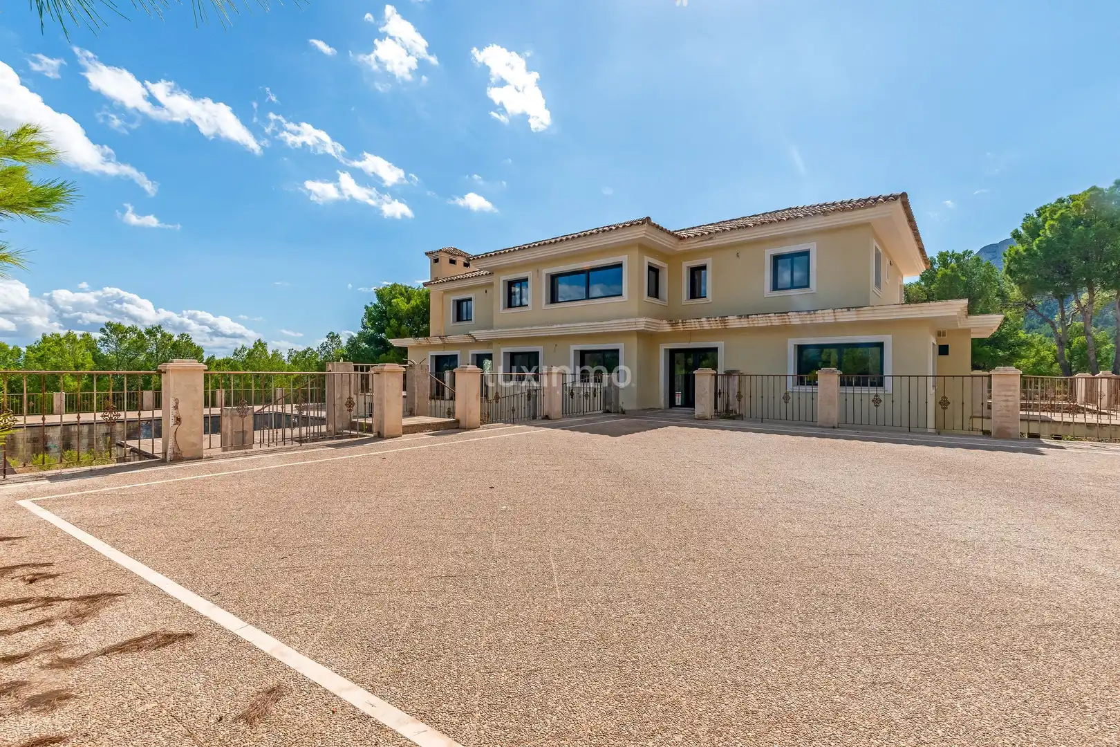 Vista exterior de Casa o chalet en venta en Polop con Terraza, Trastero y Piscina