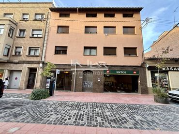 Oficina amb ascensor de lloguer a Calle Arquebisbe alemany 18