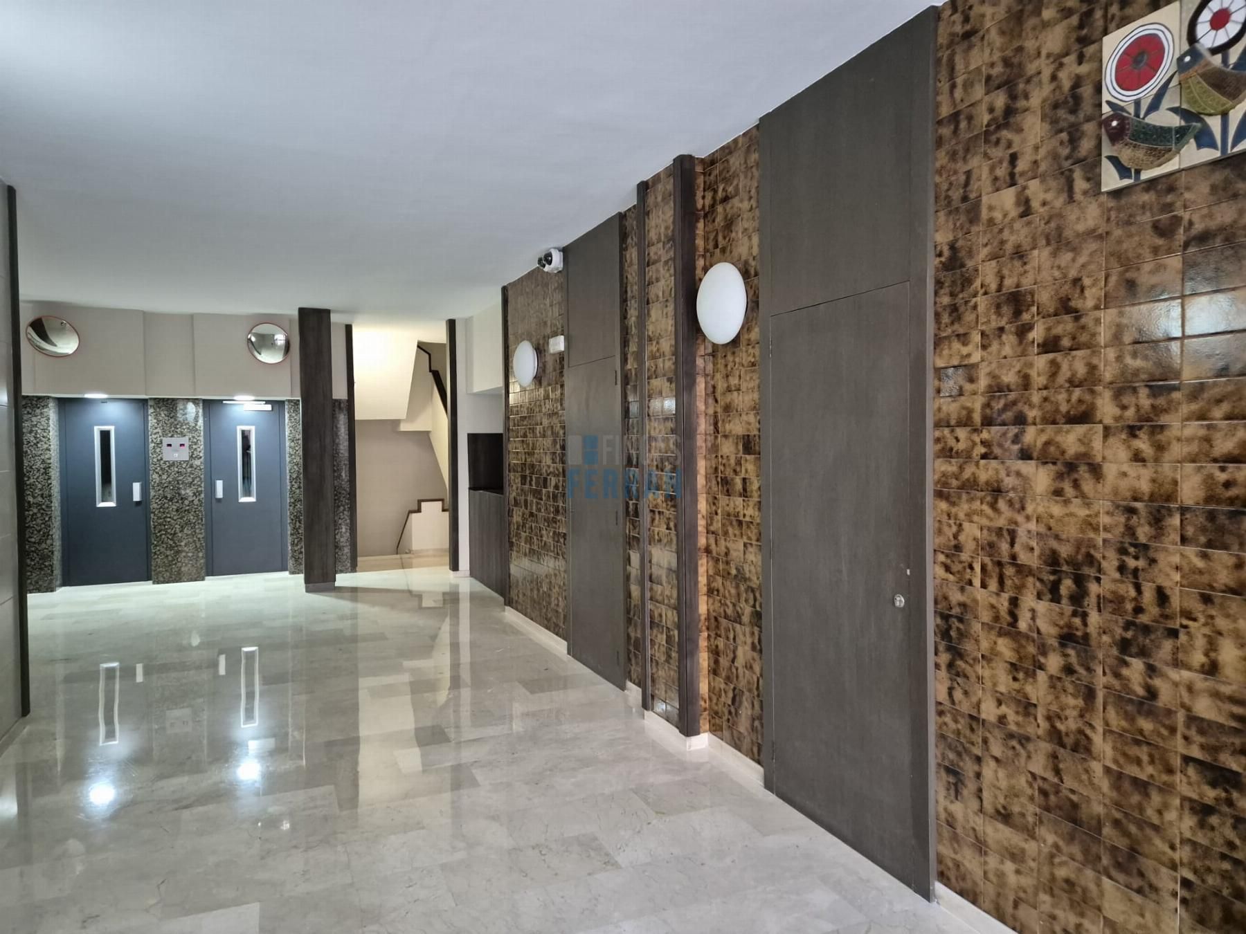 Pis en venda a  Badal, Sants-Badal