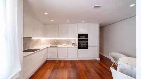 Foto 2 de Pis en venda a Paseo de la Reina Cristina, Jerónimos, Madrid