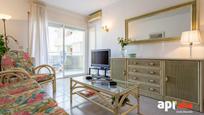 Sala d'estar de Apartament en venda en Salou amb Aire condicionat, Terrassa i Balcó