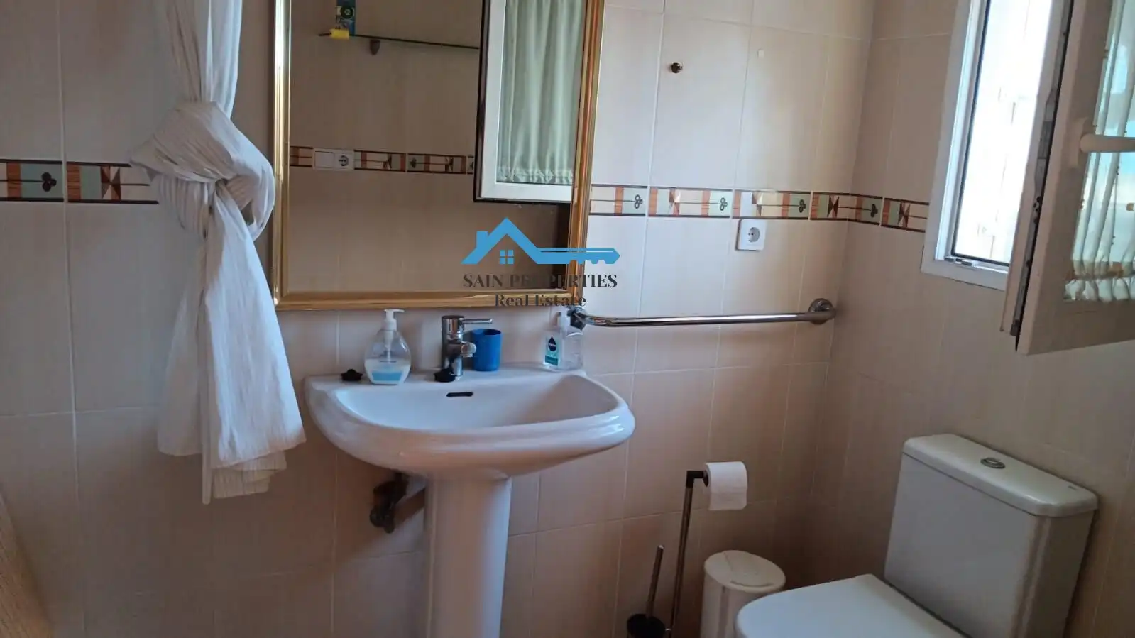Baño de Finca rústica en venta en La Nucia con Jardín privado, Terraza y Trastero
