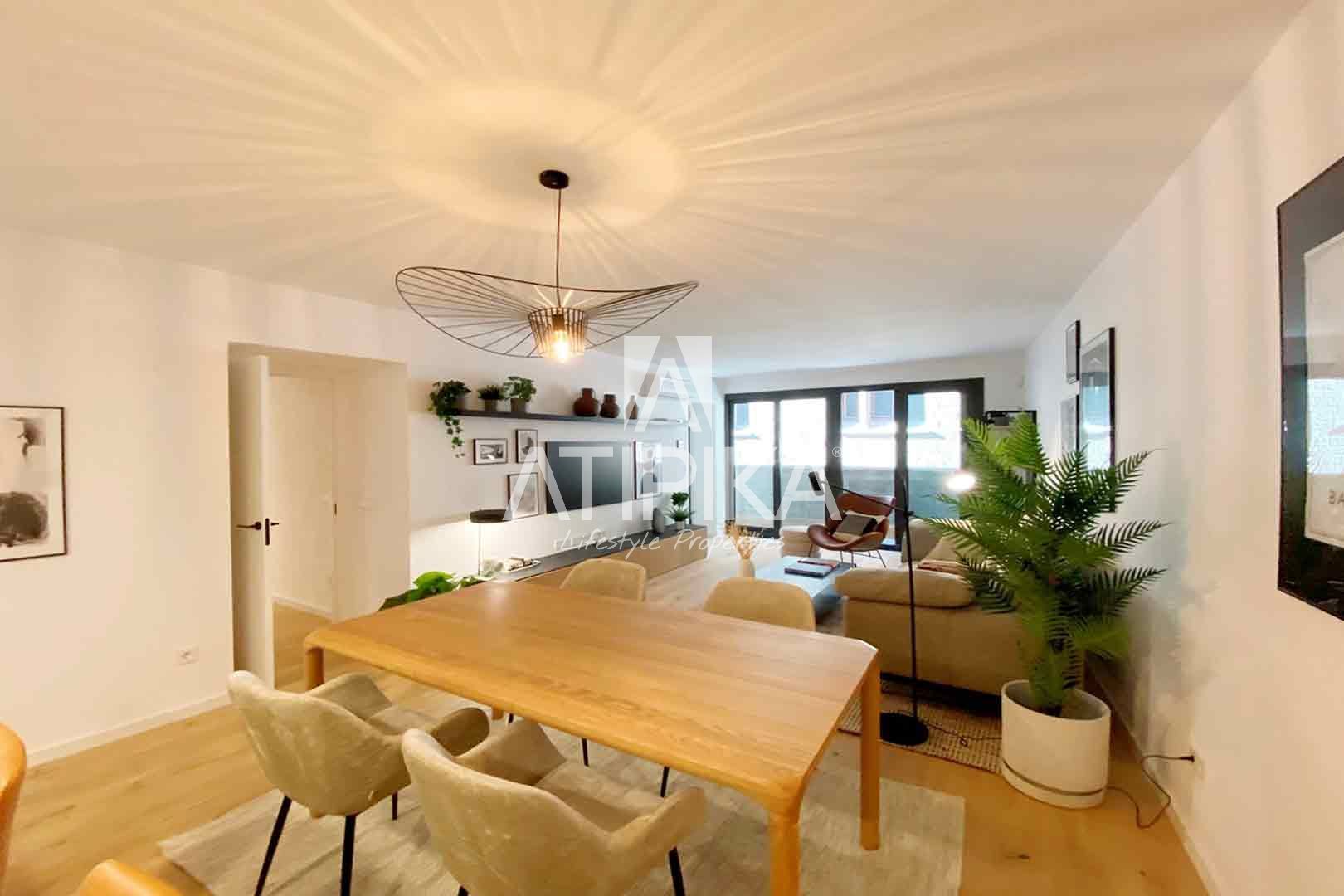 Sala d'estar de Pis de lloguer en  Barcelona Capital amb Aire condicionat, Parquet i Terrassa