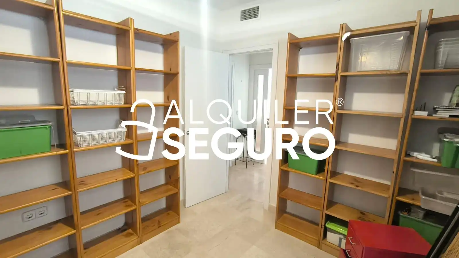 Casa o chalet de alquiler en Almensilla con Trastero, Piscina y Amueblado