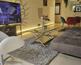Living room of Flat to rent in Las Rozas de Madrid  with Air Conditioner, Heating and Furnished