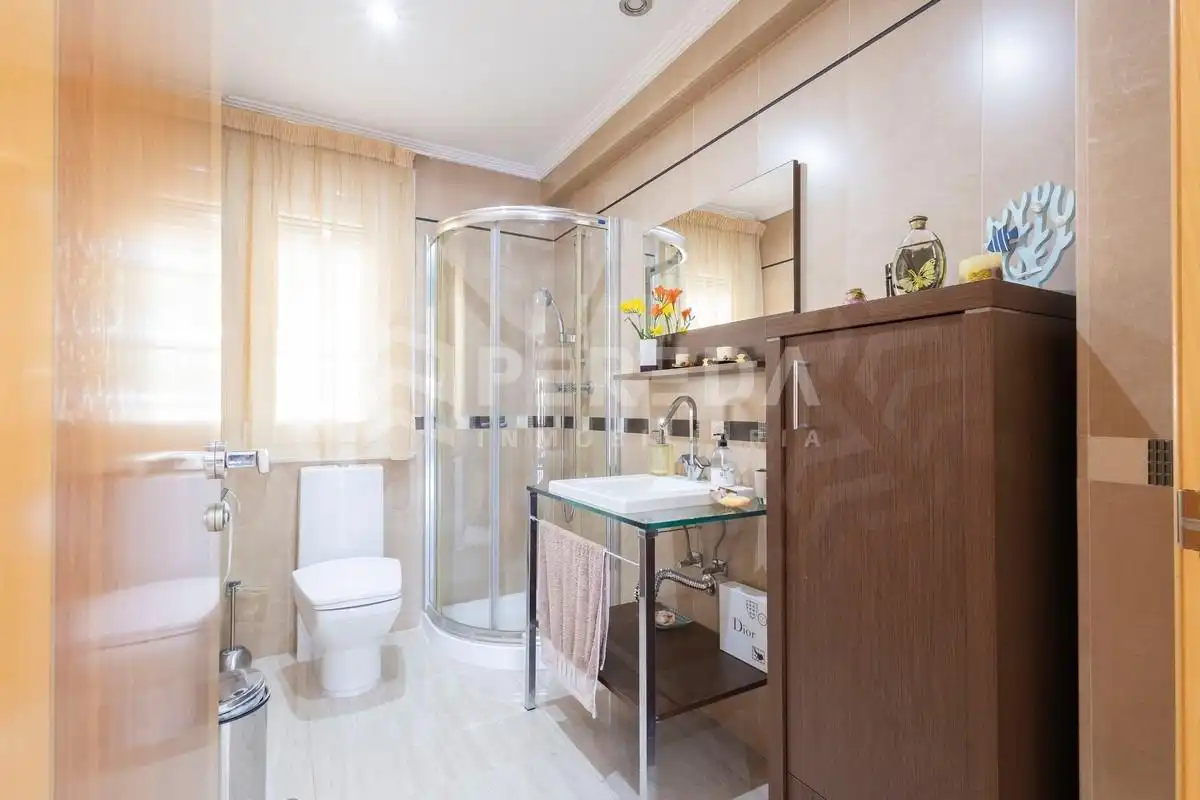 Baño de Casa o chalet en venta en Roquetas de Mar con Aire acondicionado, Jardín privado y Piscina