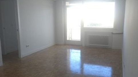 Photo 3 of Flat for rent in Calle de Mauricio Legendre, Castilla, Madrid Capital