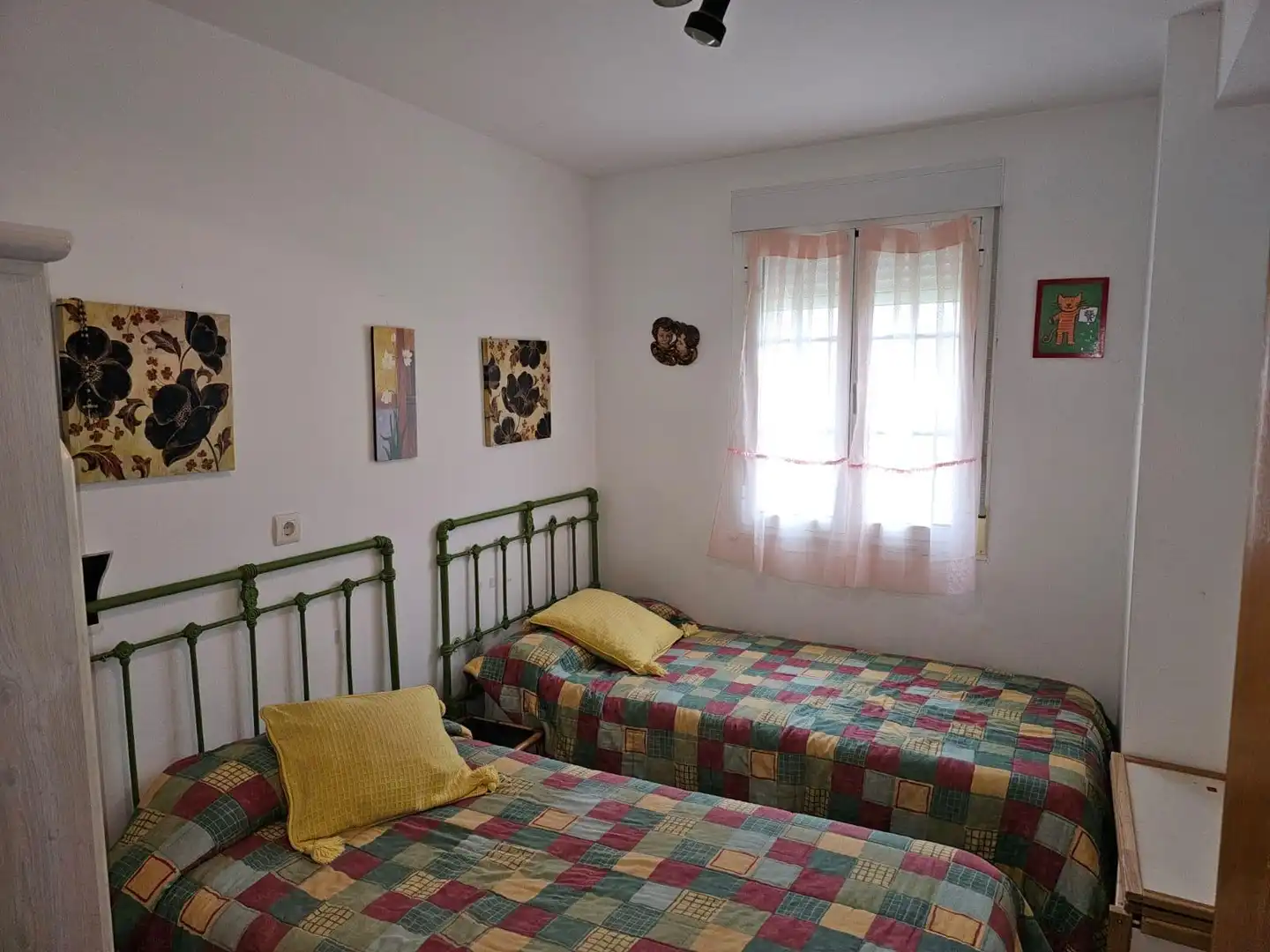 Dormitori de Casa o xalet en venda en Ponferrada amb Calefacció, Jardí privat i Terrassa
