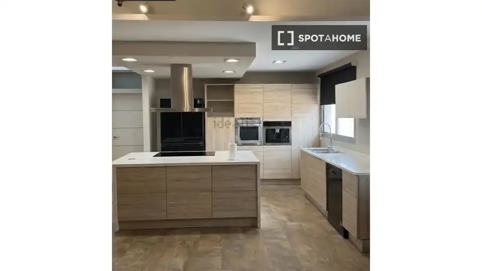 Cocina de Apartamento para compartir en Elche / Elx con Aire acondicionado, Terraza y Amueblado