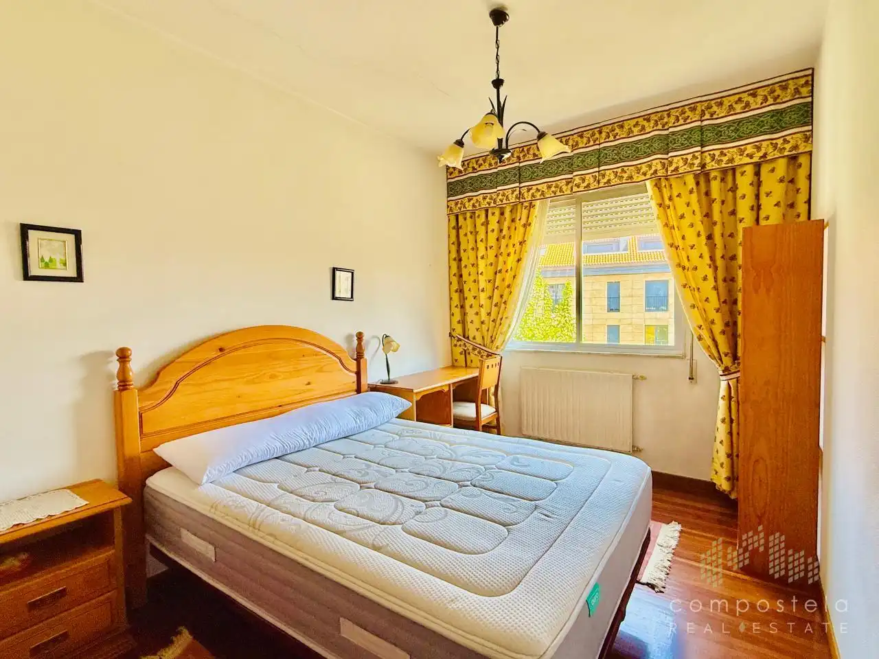 Habitación de Piso en venta en Santiago de Compostela  con Calefacción, Parquet y Trastero