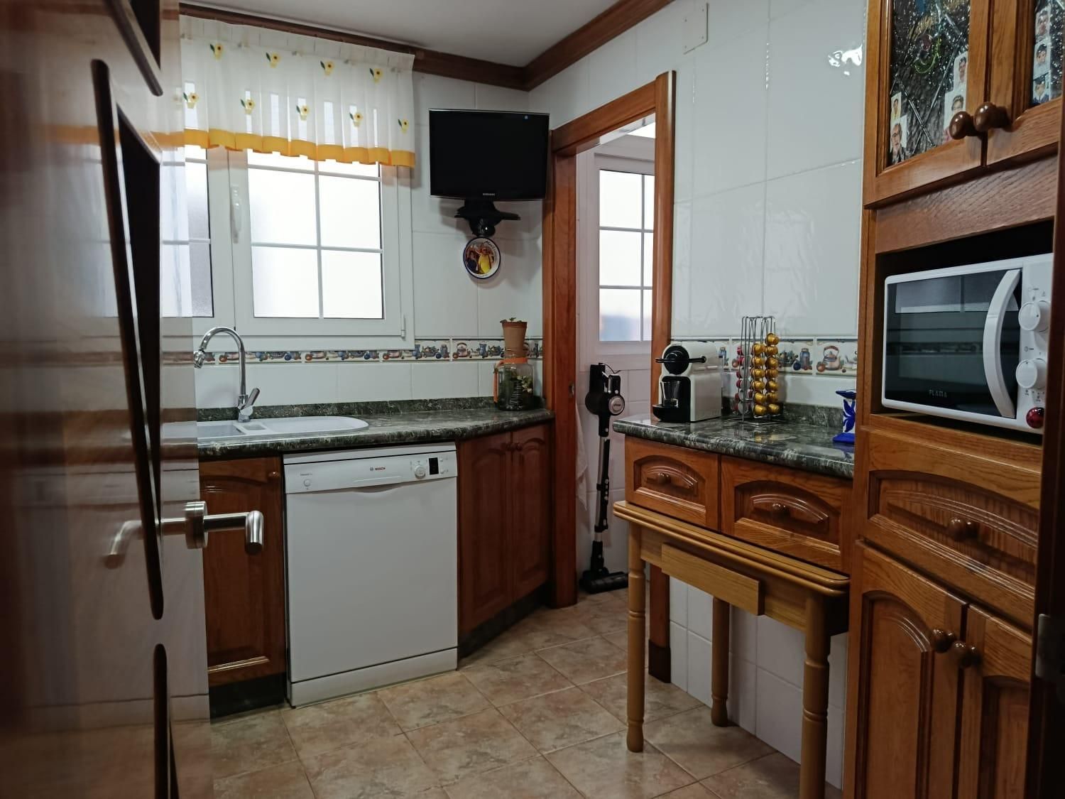 Cuina de Pis en venda en Villena amb Aire condicionat i Balcó