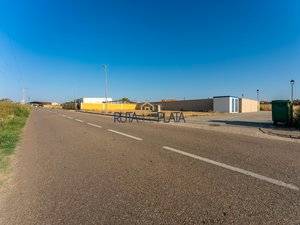 Terreno residencial en Venta en Calle Zamora, 13D en Monfarracinos