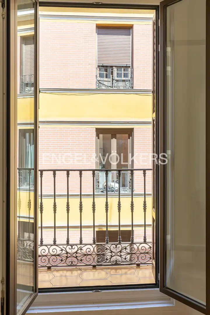 Terrassa de Pis en venda en Madrid amb Aire condicionat, Calefacció i Balcó