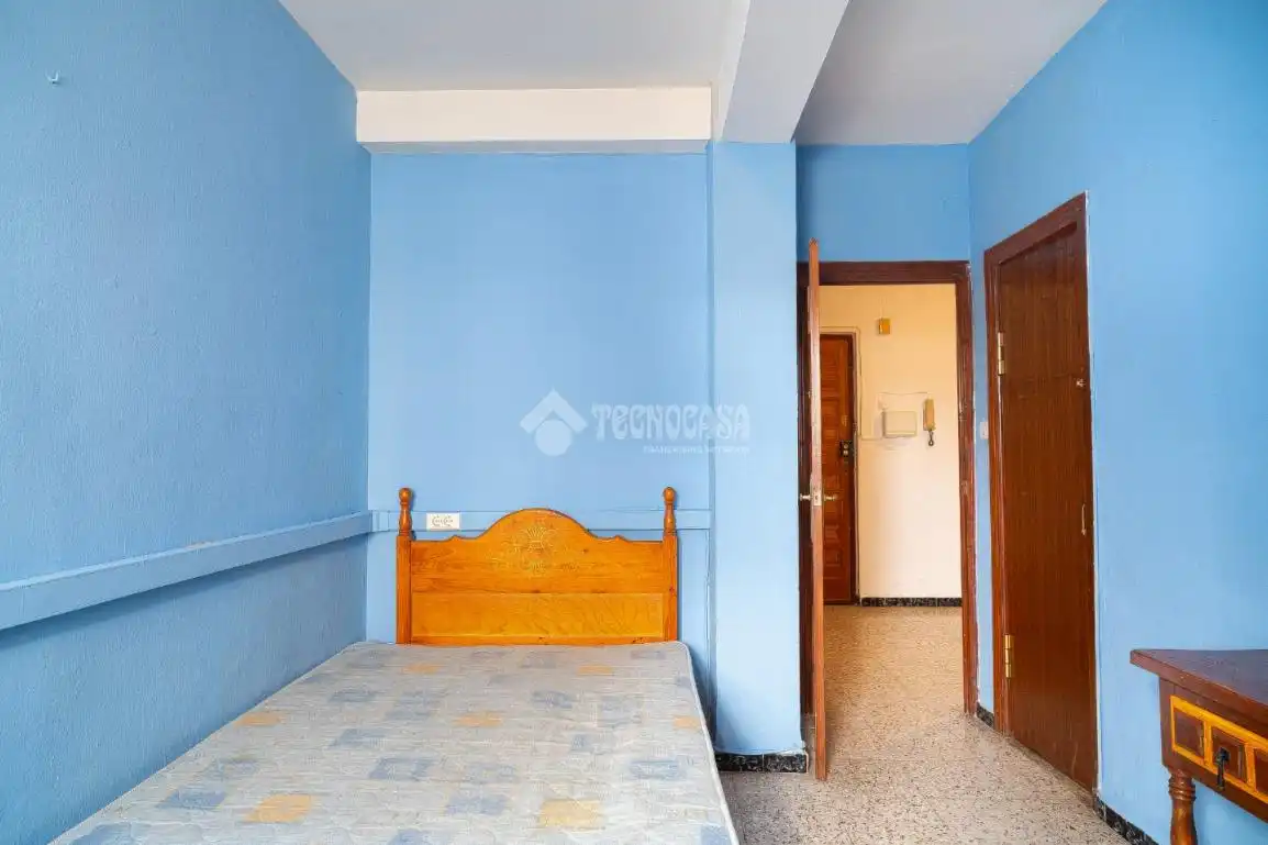 Habitación de Piso en venta en Motril con Balcón