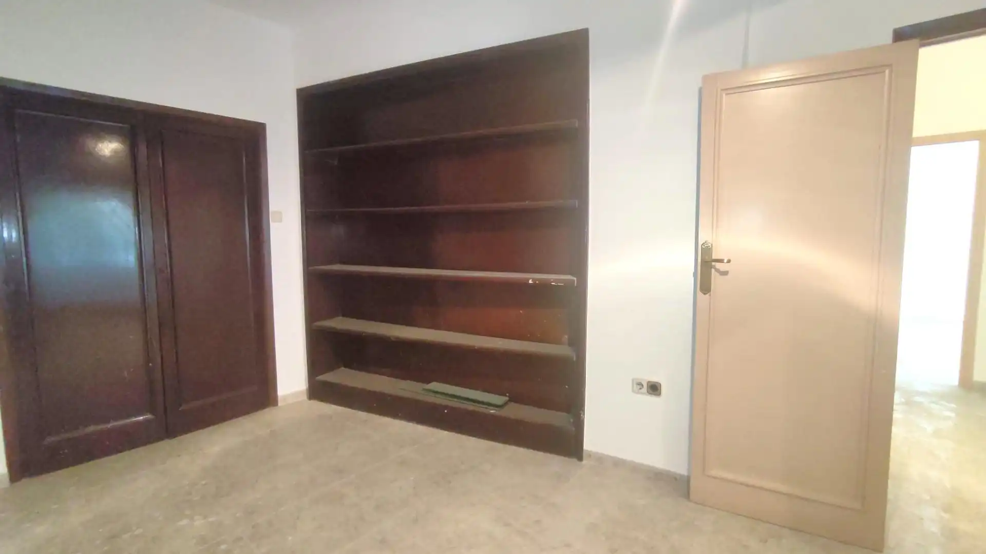 Dormitori de Oficina de lloguer en Murcia