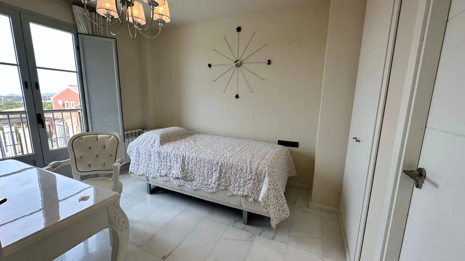Casa amb piscina en venda a Carrer Dublin, imagen 22