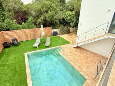Haus mit Pool zum Verkauf in Calle Navarra 33 33