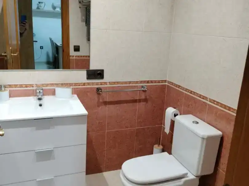 Badezimmer von Wohnung zur Miete in Adeje mit Klimaanlage