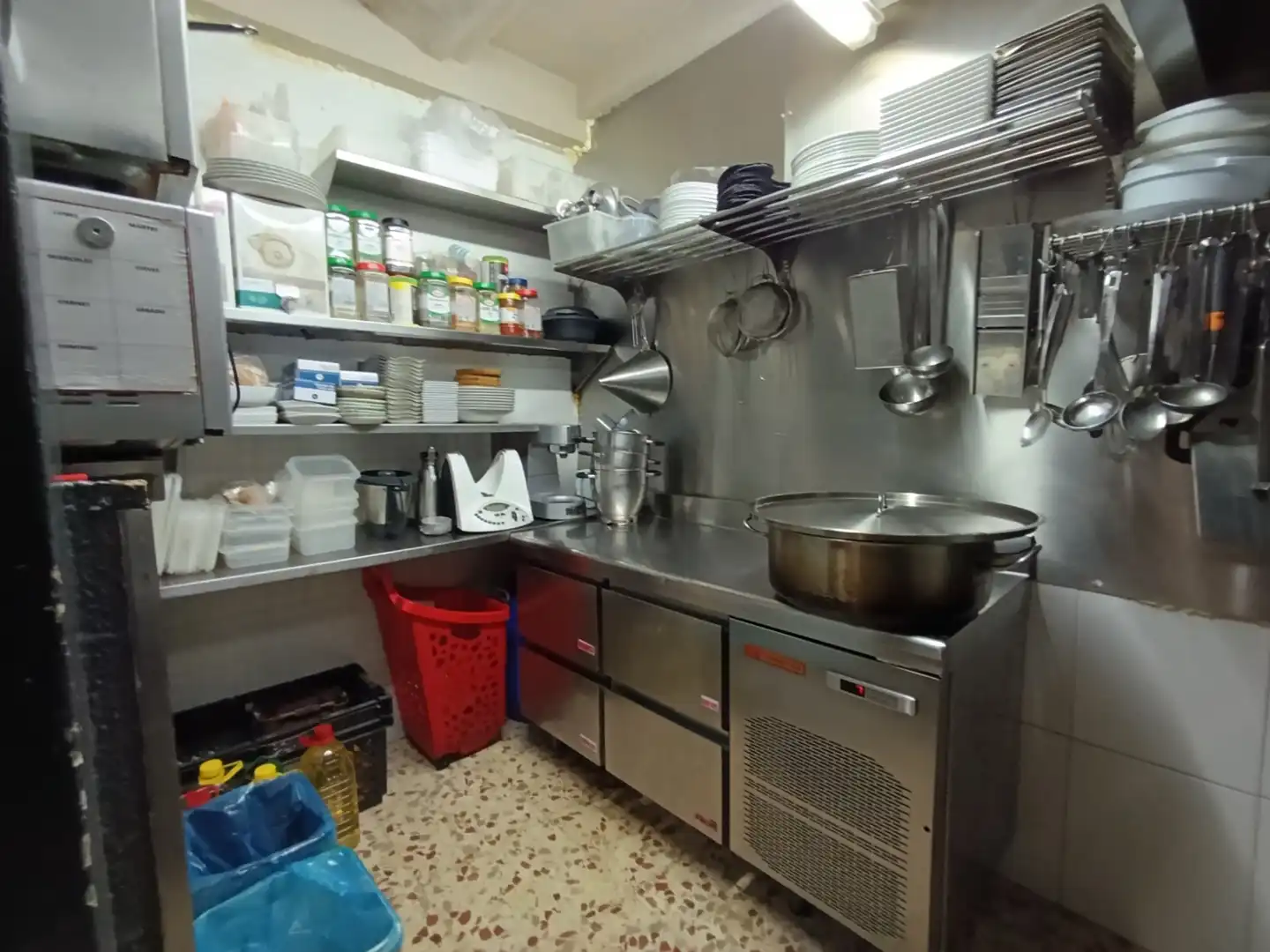 Cocina de Local en traspaso en Barcelona con Aire acondicionado, Terraza y Amueblado