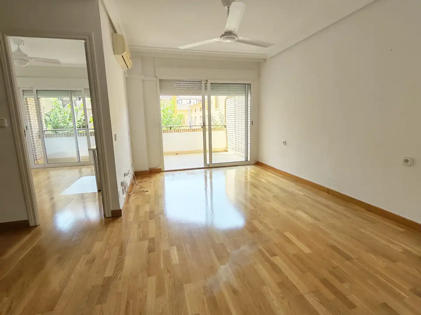 Piso con terraza en alquiler en Centro, imagen 2