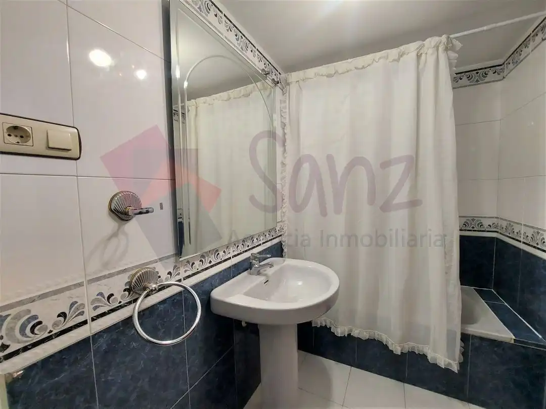 Apartamento de alquiler en Calle Huesca, Jesuitas
