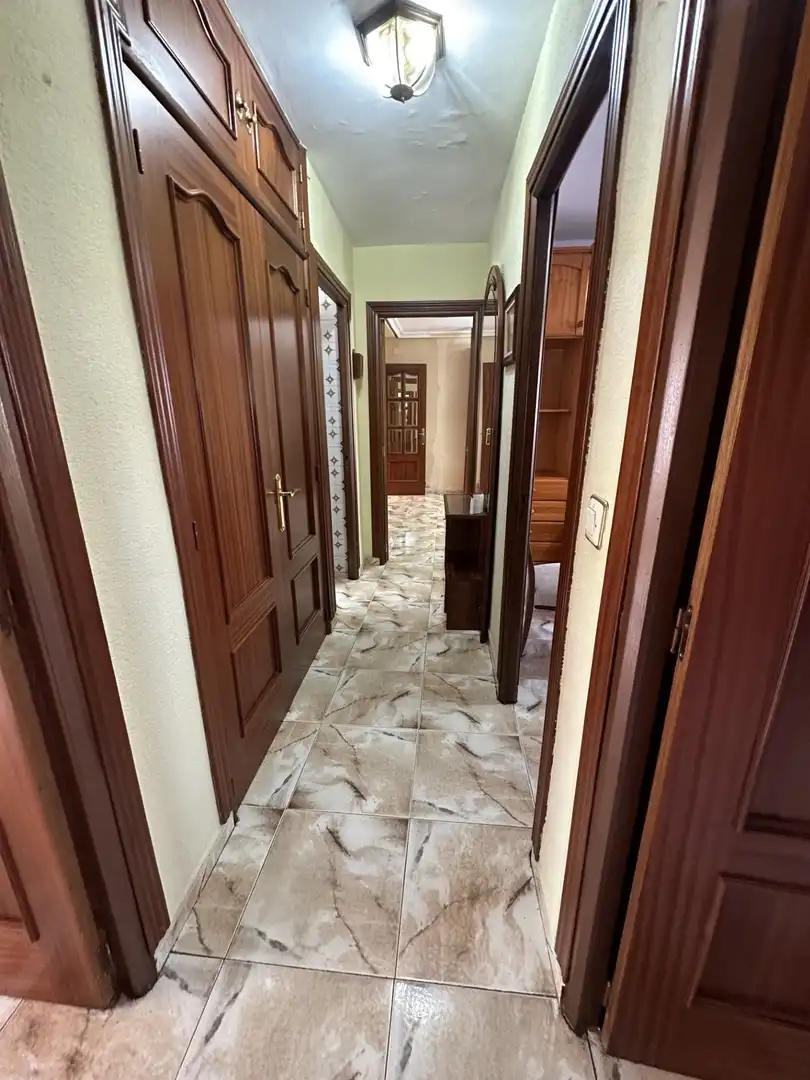Wohnung zum Verkauf in Linares mit Klimaanlage und Heizung