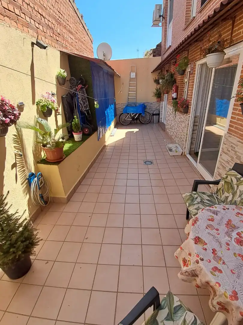 Terrassa de Planta baixa en venda en Cazalegas amb Aire condicionat