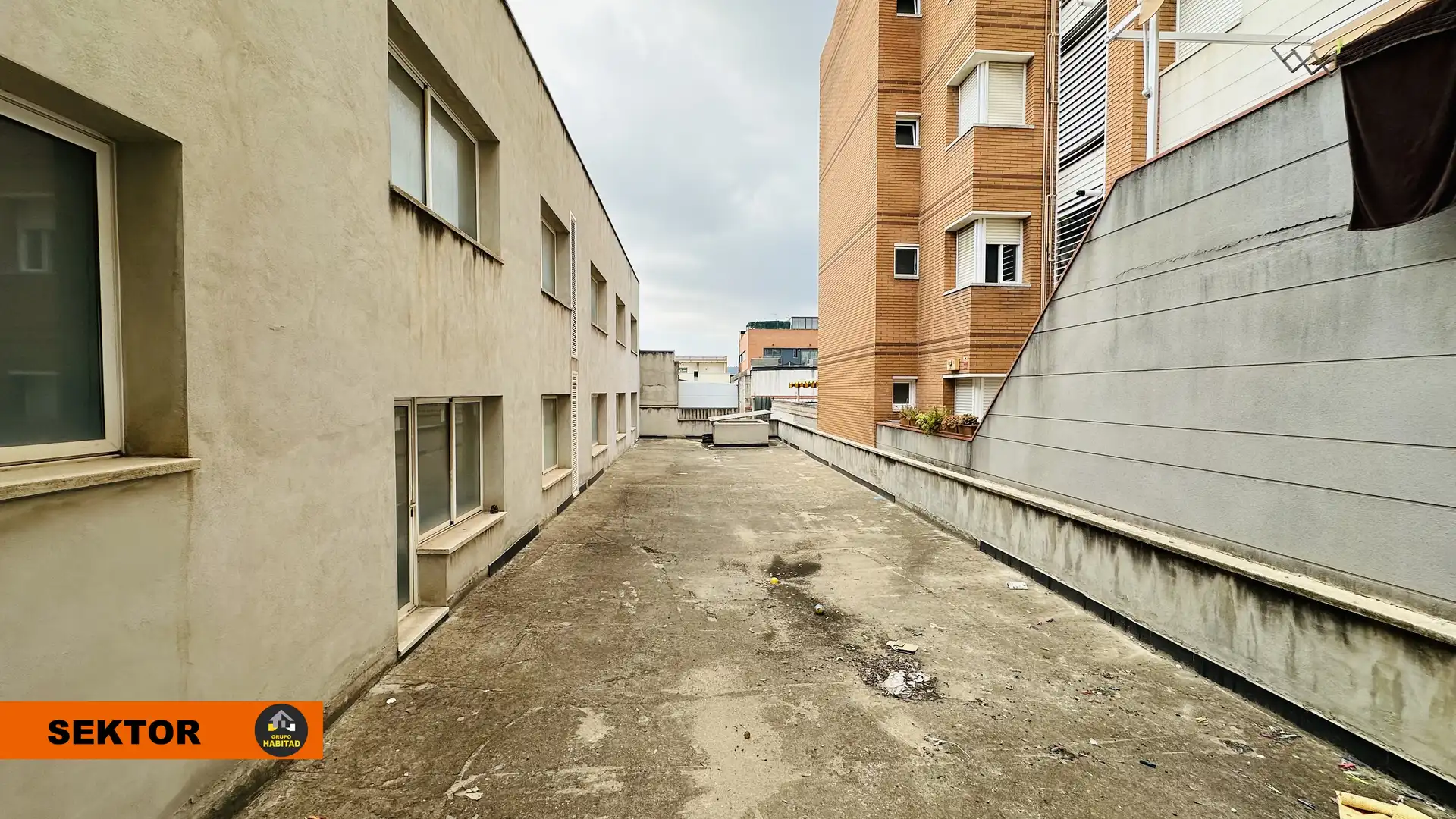 Nau industrial amb ascensor en venda a Plaça del Pi Tallat, imagen 9