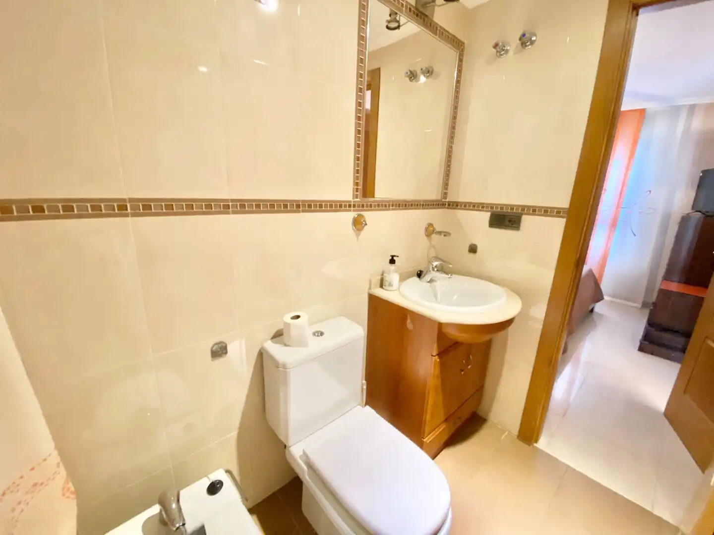Bathroom of Attic for rent in Guardamar del Segura  with Air Conditioner, Heating and Furnished