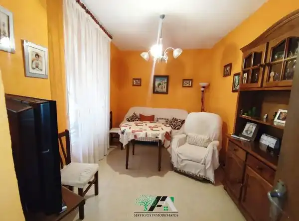 Casa en venda a Calle Cipriano Alhambra