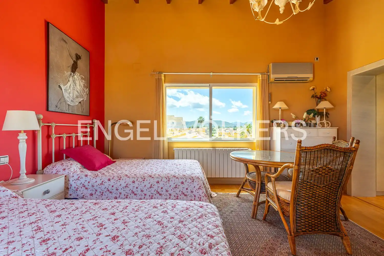 Habitación de Casa o chalet en venta en Dénia con Aire acondicionado, Calefacción y Jardín privado