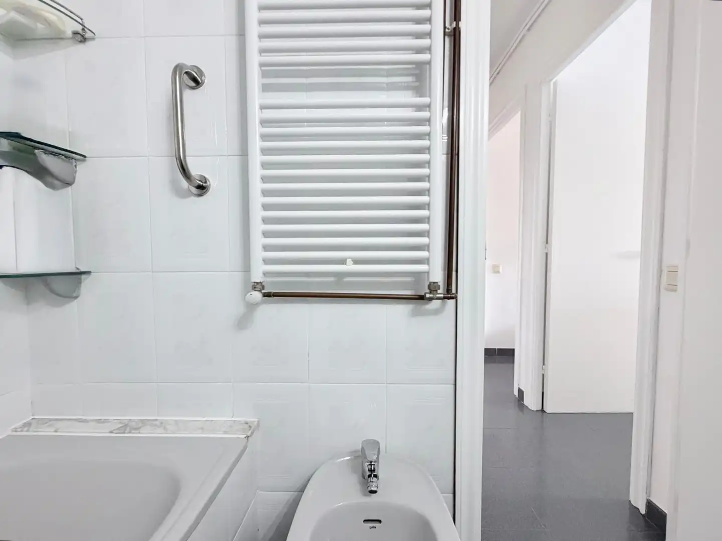 Bany de Planta baixa en venda en Cunit amb Piscina comunitària