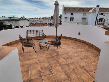 Villa à vendre à Puerto Marina