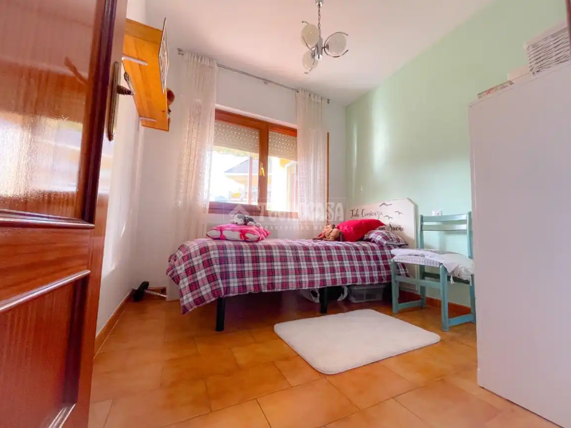 Bedroom of Flat for sale in Guadarrama  with Heating, Terrace and Storage room