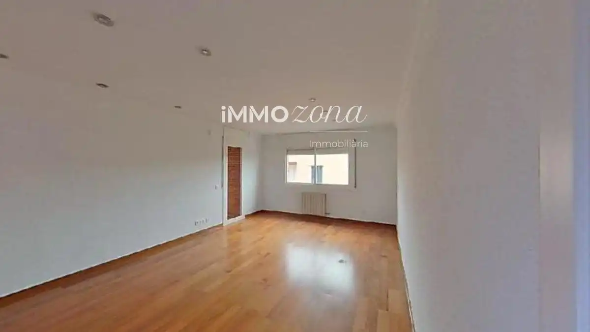 Sala d'estar de Apartament en venda en Centre - Nucli Antic